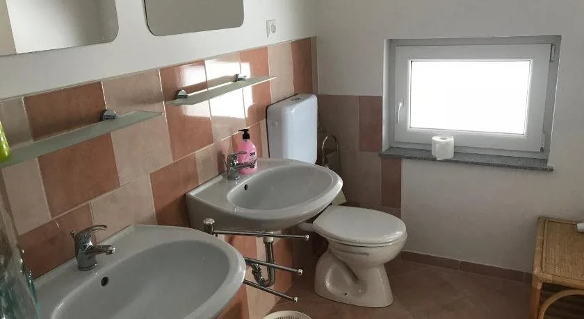Apartments & Rooms Preseren