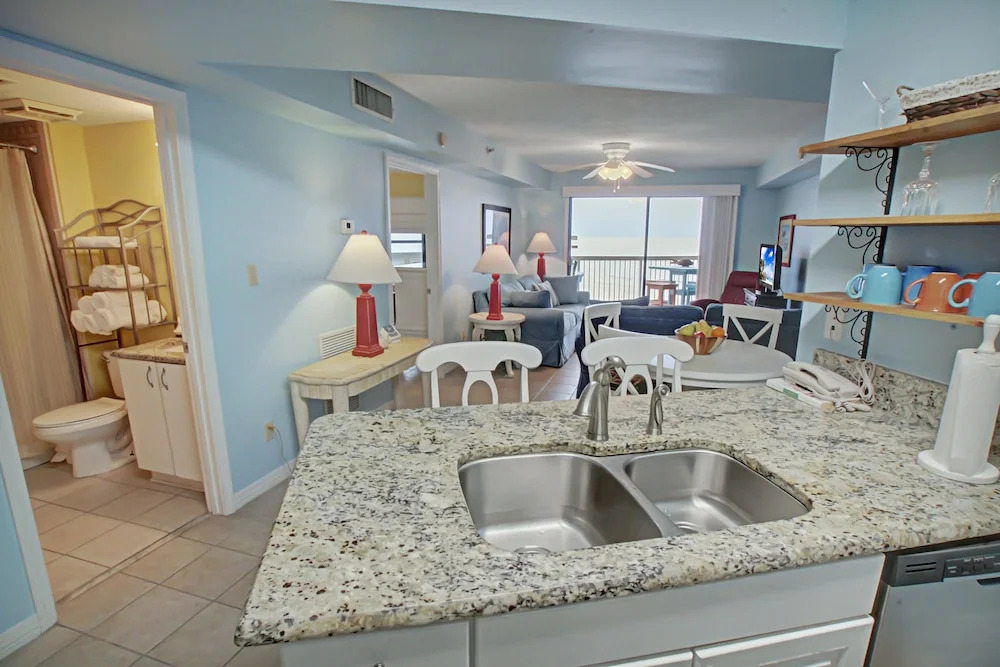 Harbour Place 409 - 3 Br Condo