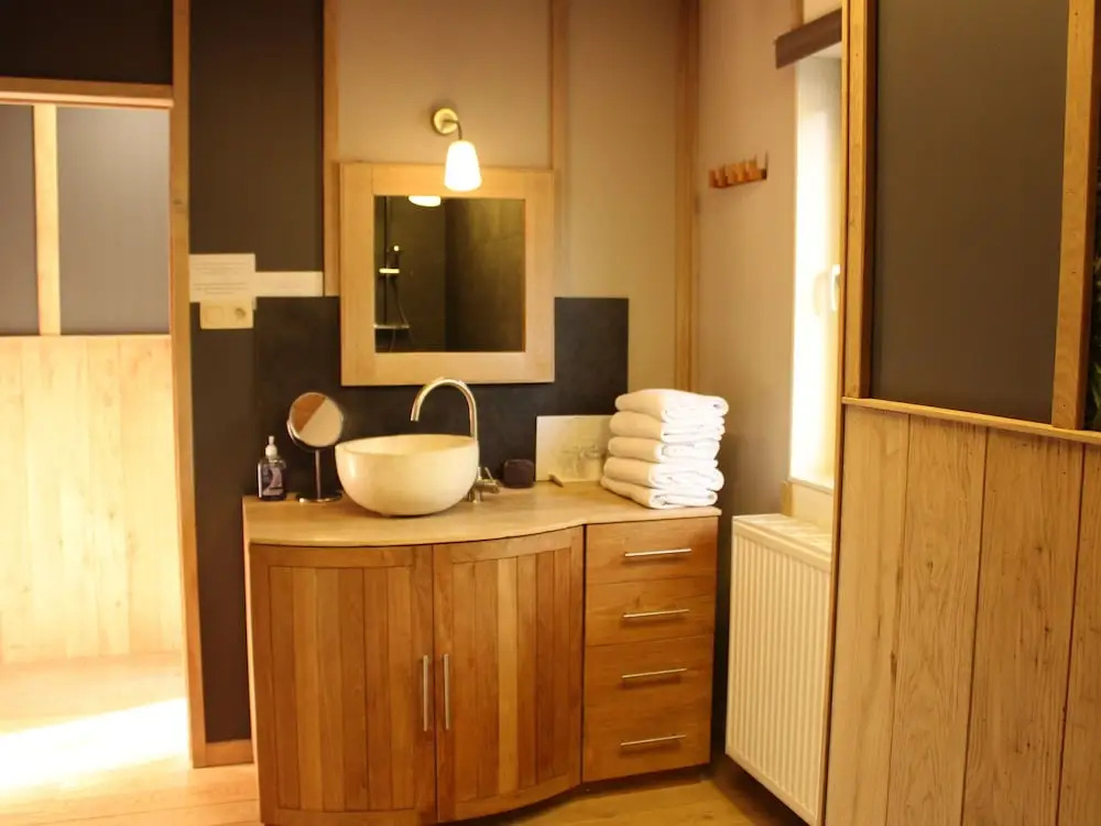 Luxurious Holiday Home in Heyd Durbuy with Sauna And Pool