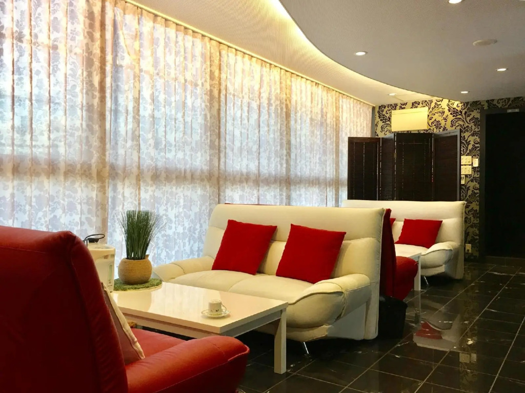 Japanese Style Hotel Momoyama