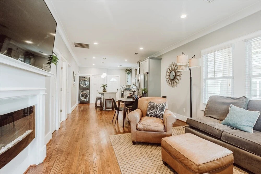 Beechwood Ave, 303