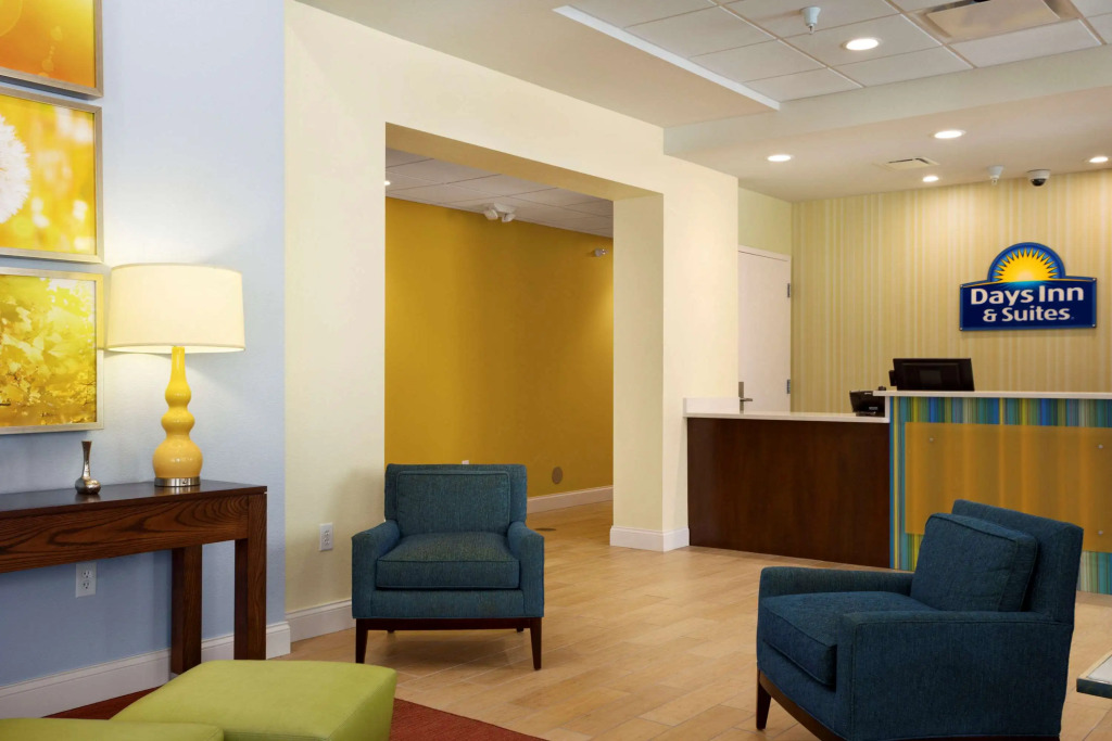 Days Inn & Suites by Wyndham Caldwell