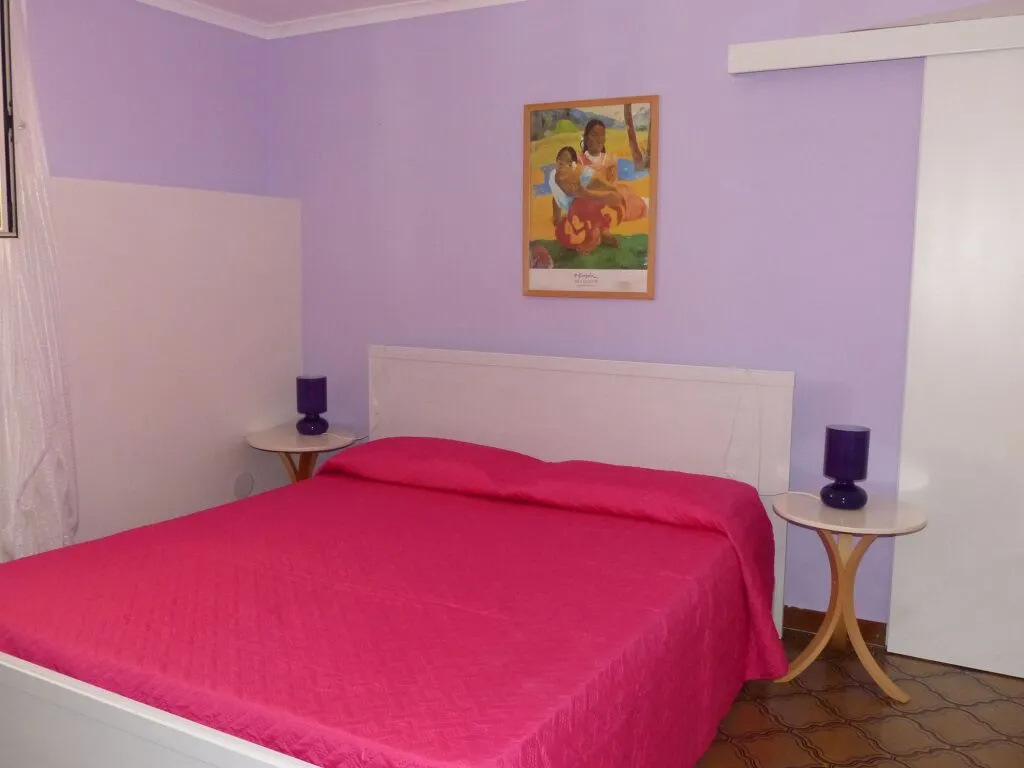 Bed and BreakSlow Gullo