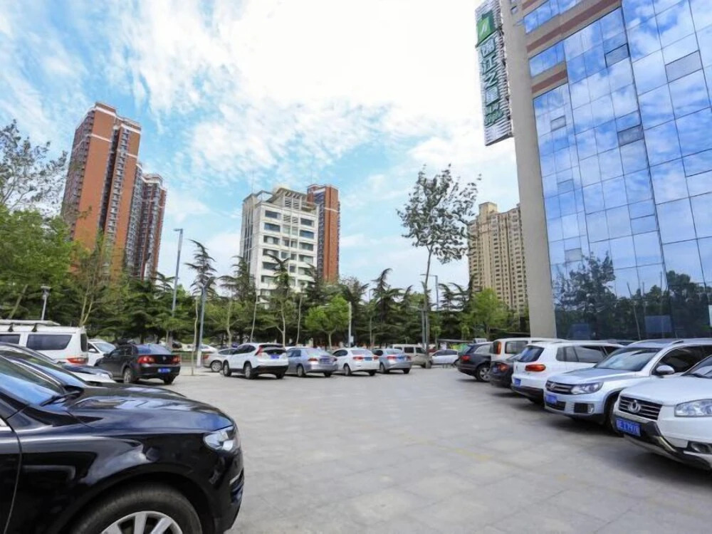 Jinjiang Inn Select Jinzhong Qixing Plaza