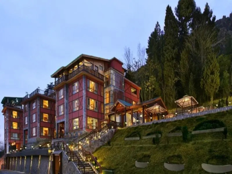 R K Sarovar Portico Hotel