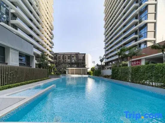 Liangting Lux·Platinum Joy Center Hotel Apartment (Sanya Dapeng City Store)