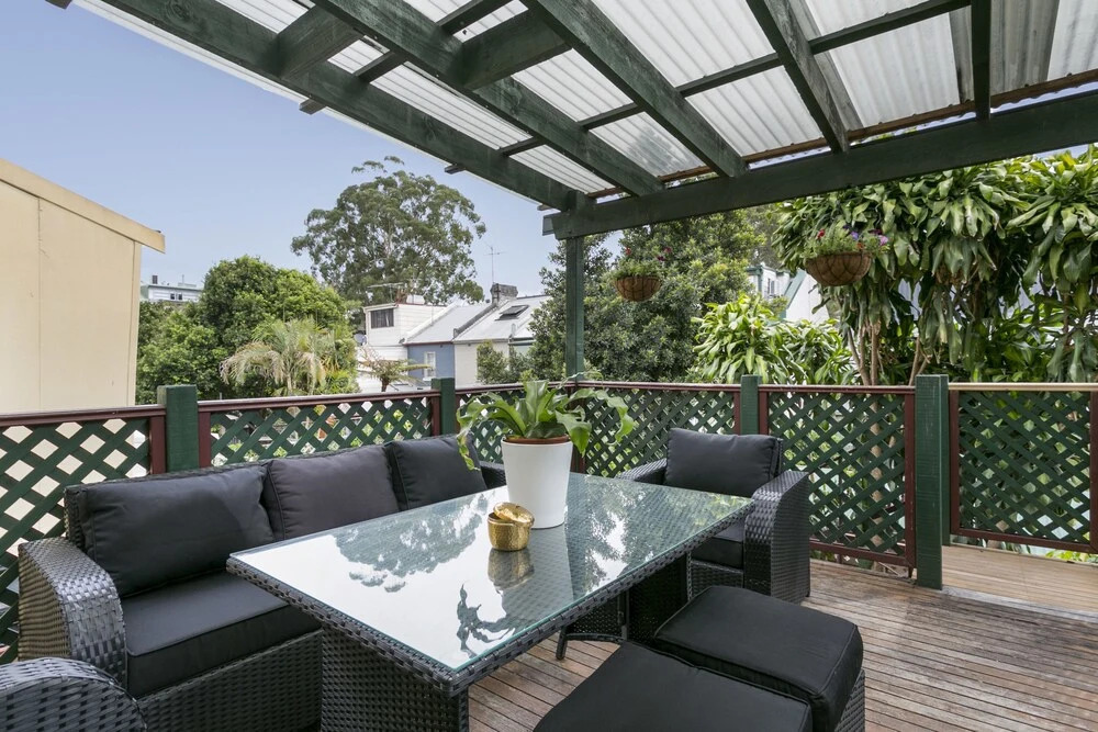 Spacious 3 Bedroom Minutes To CBD