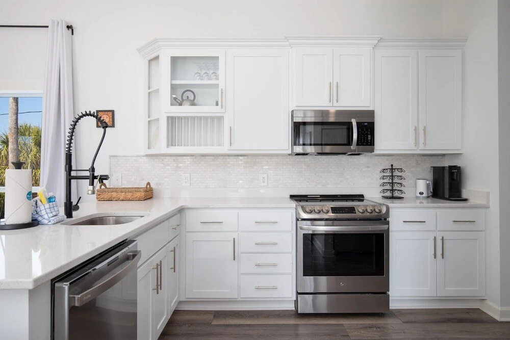 114 E Lakeshore Dr - The Sandcastle by Blue Swell