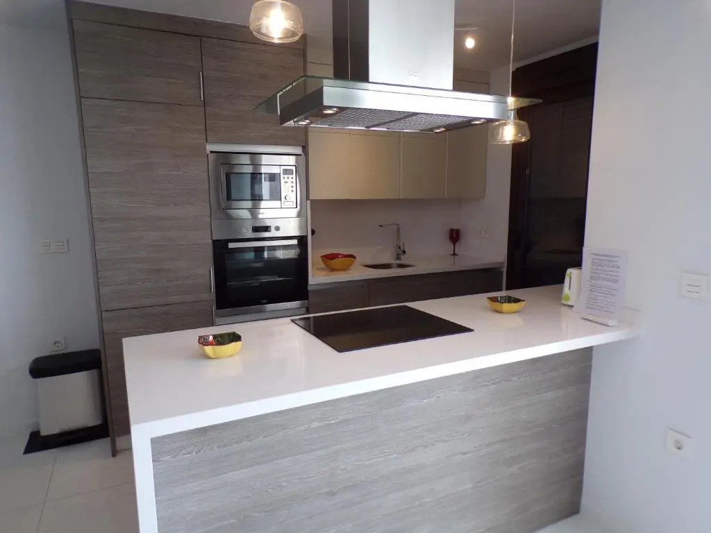 3 Bedroom Luxury Apartment Villamartin