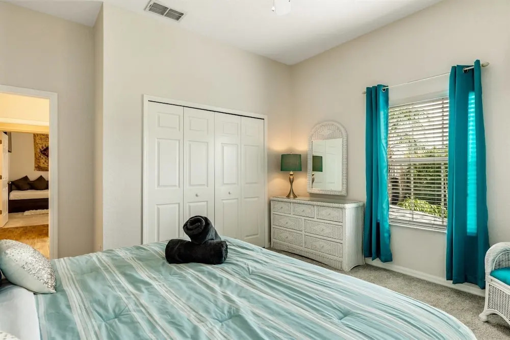 Fabulous modern 3 bed condo in Bahama Bay resort - Villa #493
