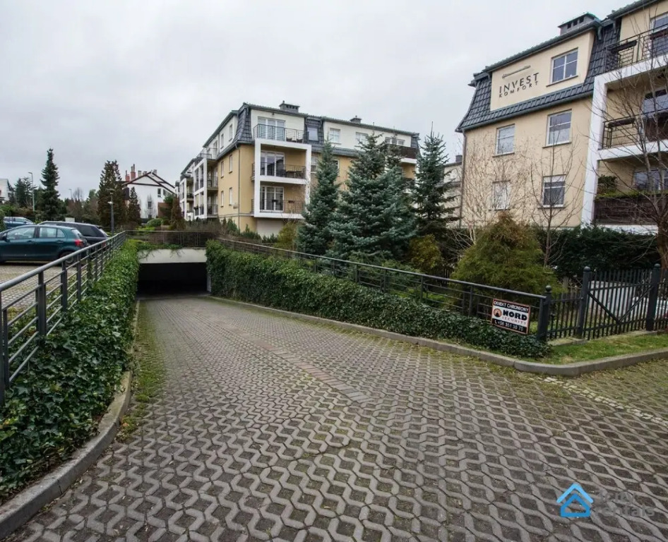 Elegance Parkur 3City Rentals