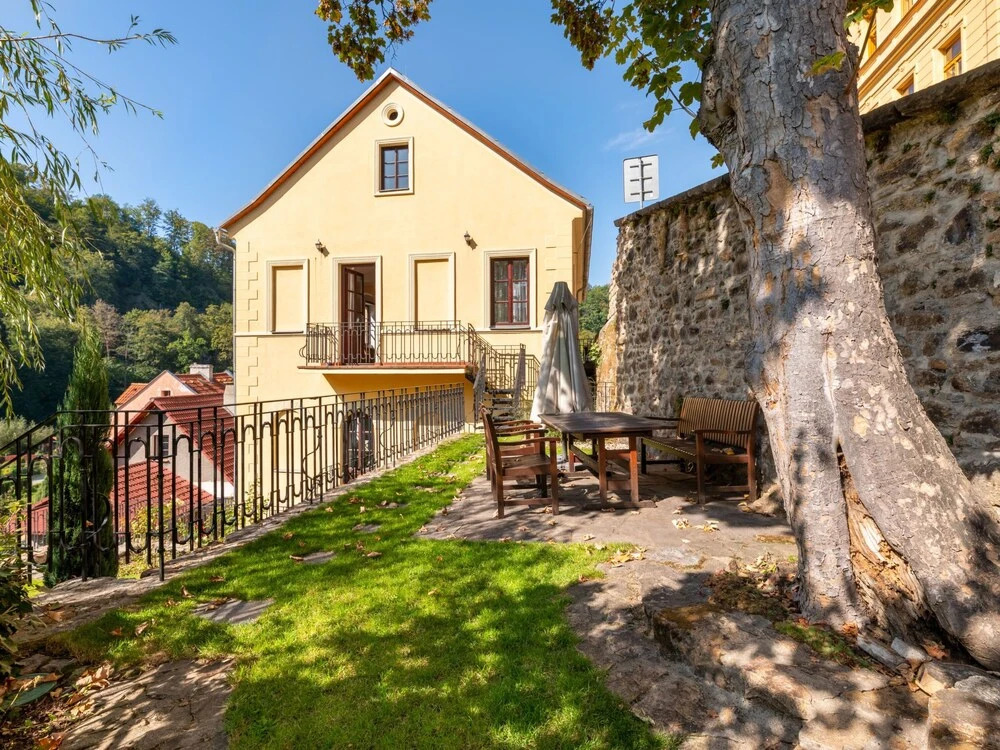 Podhrad Loket in Loket
