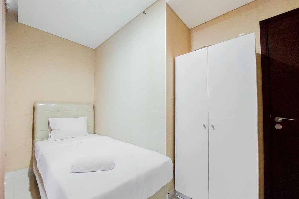 Stunning And Spacious 2Br Brooklyn Alam Sutera Apartment
