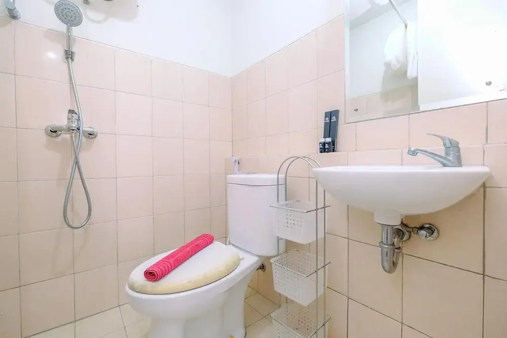 Elegant Studio Near Senayan And Pondok Indah At Pakubuwono Terrace Apartment