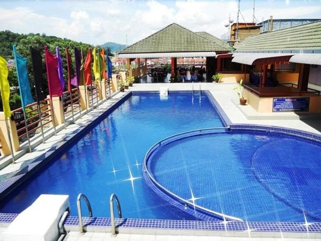 DJ Holiday Resort