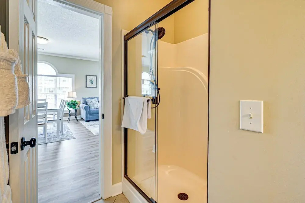 2 Mi to Beach: Pool-view Myrtle Beach Escape!
