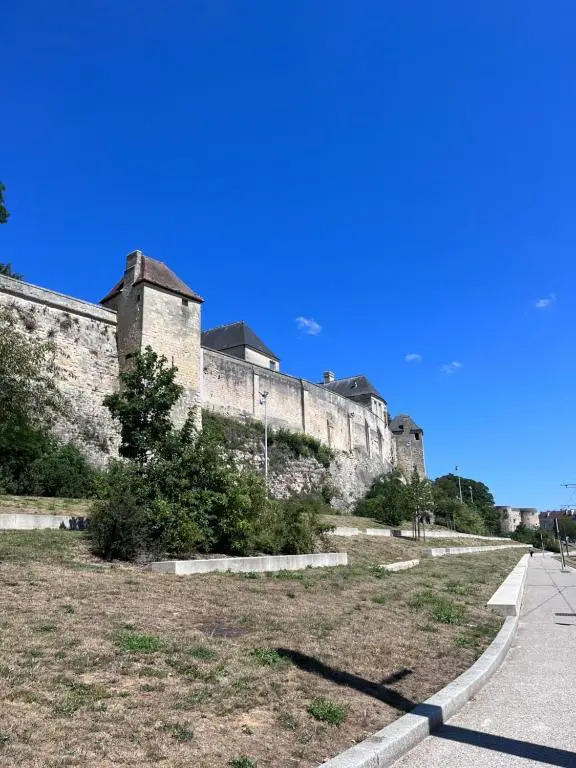 Superbe appartement avec accès patio