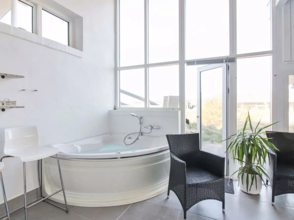 "Zoya" - 300m from the sea in NW Jutland