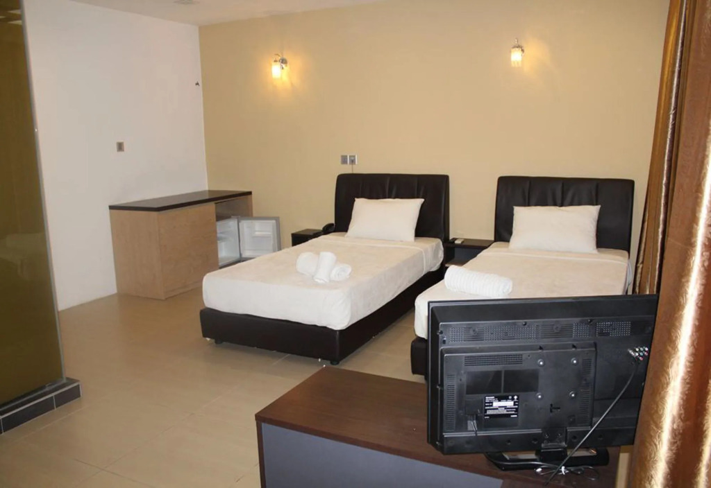 T Hotel Jalan Tar