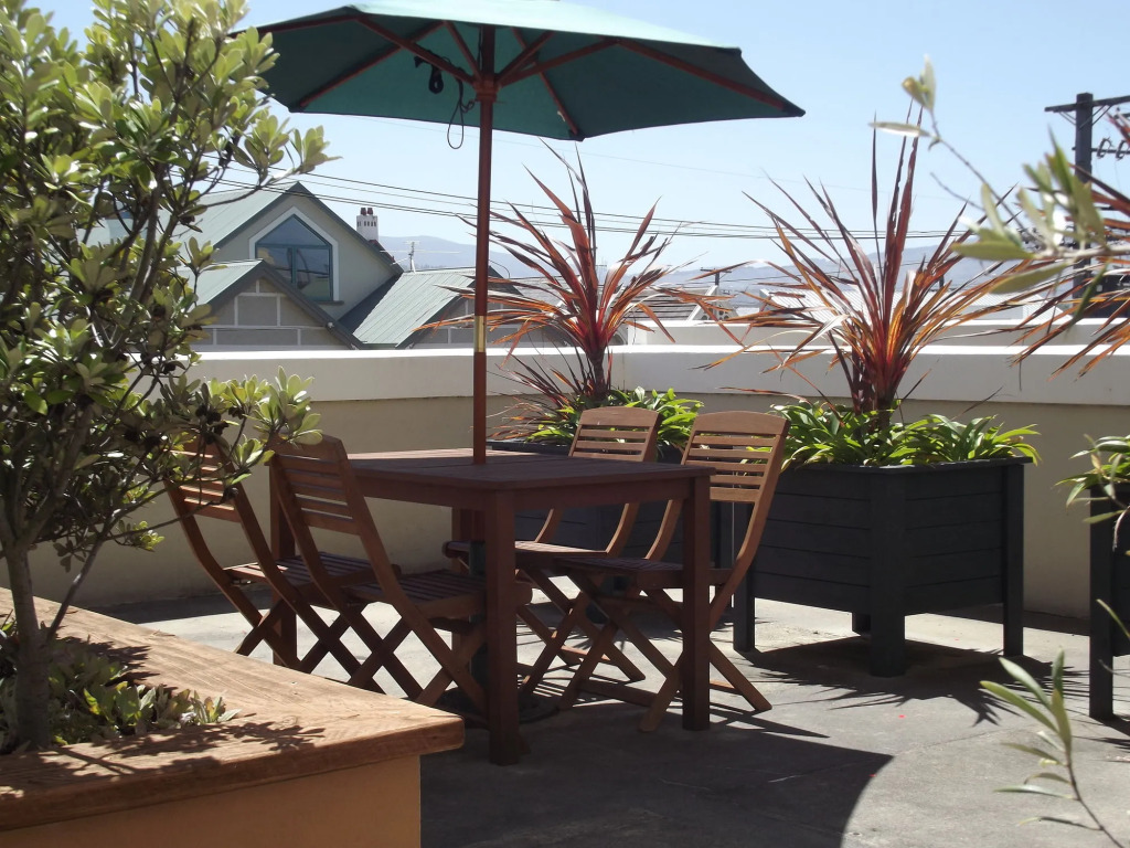Majestic Mansions - Apartments at St Clair