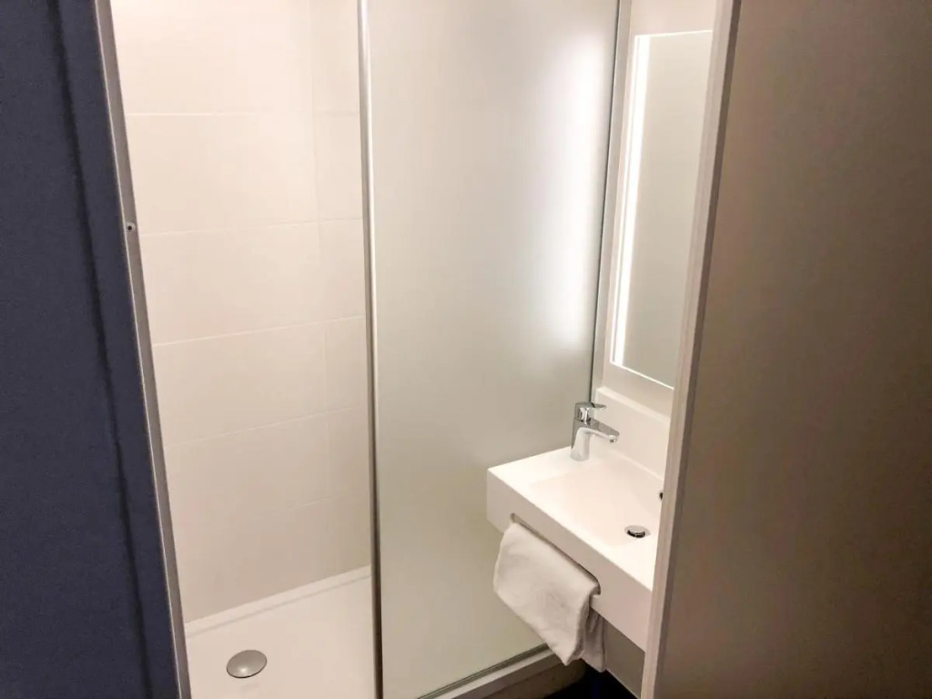 B&B HOTEL CHARTRES Oceane