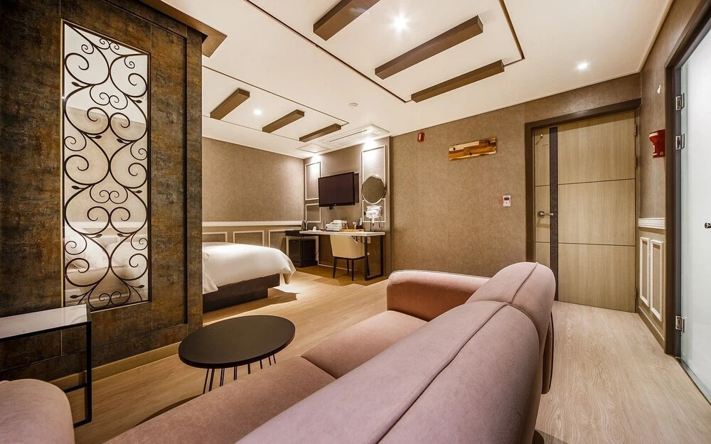 Jinju Hotel Servi