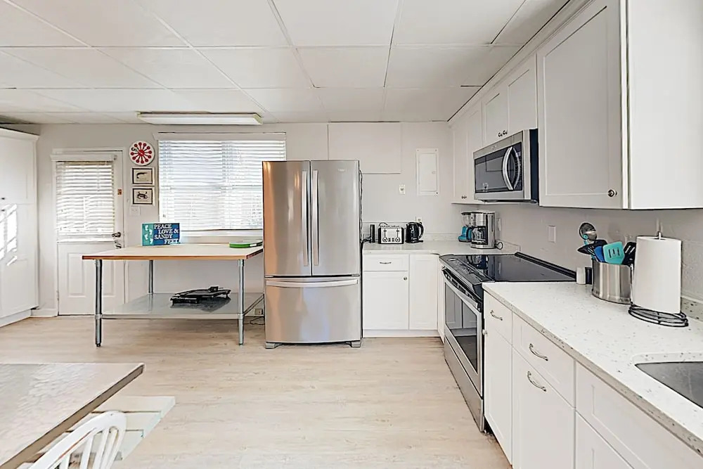 New Listing! Drift Inn: Beachside W/ Porch 4 Bedroom Home