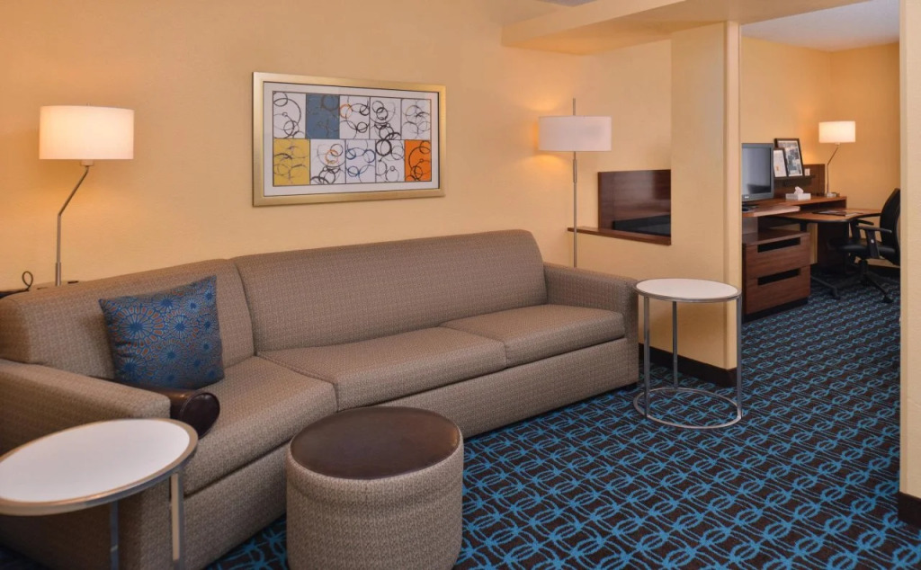 Fairfield Inn & Suites Louisville North