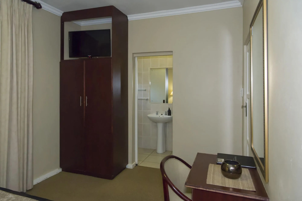 Bayswater Lodge