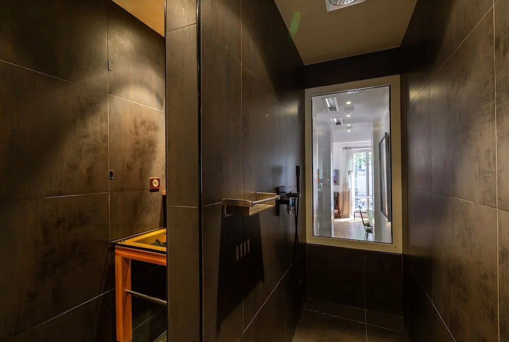 Sophisticated Home close to the Museums