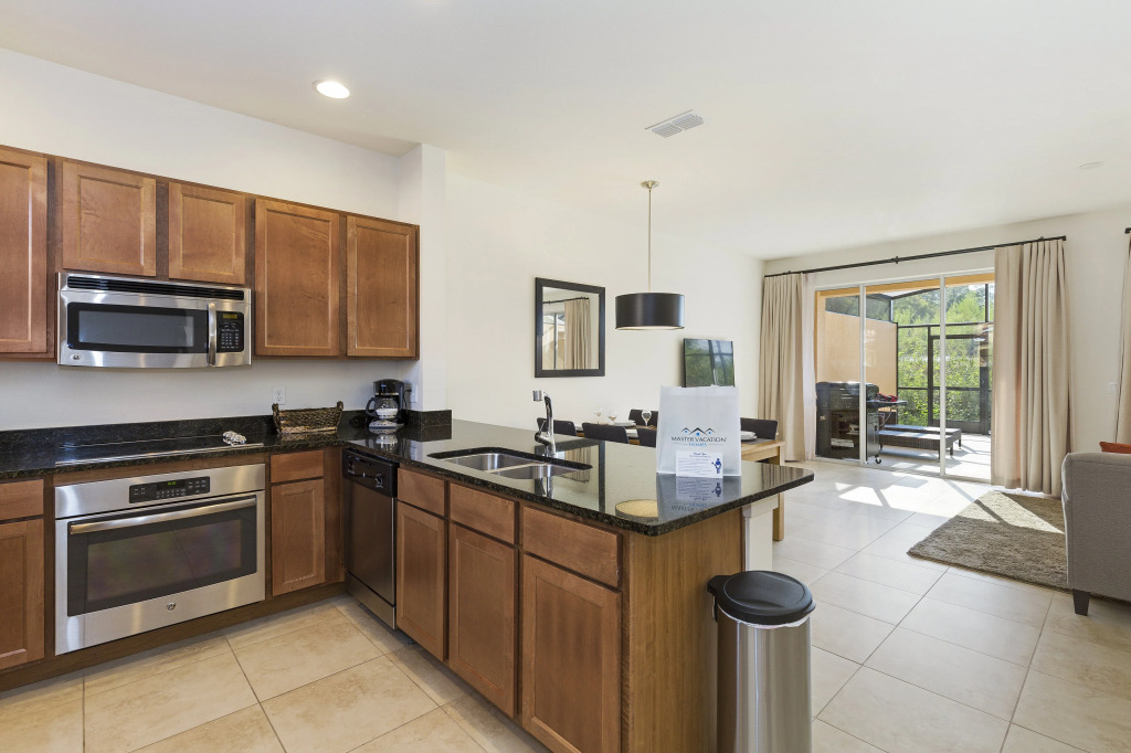 2 Bedrooms 25 Bathrooms Regal Oaks 2604 Rl
