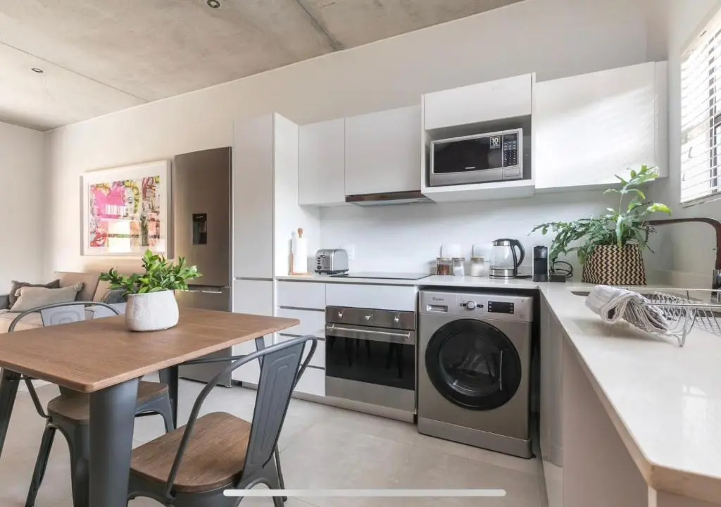 Melrose Apartment