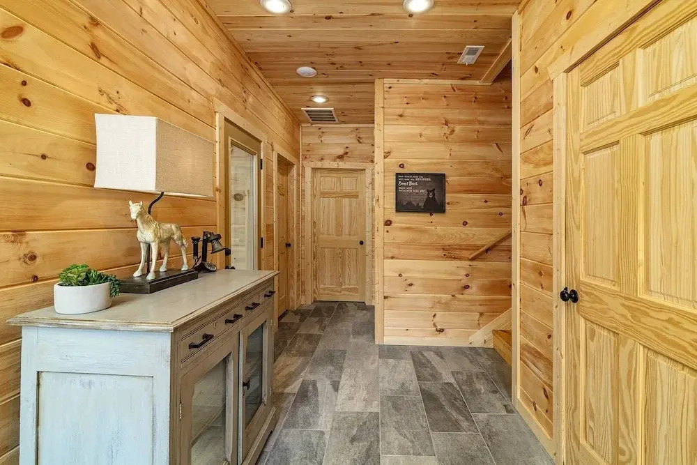 A Cabin On The Rocks - 3 Bedrooms, 3.5 Baths, Sleeps 10 3 Cabin by RedAwning
