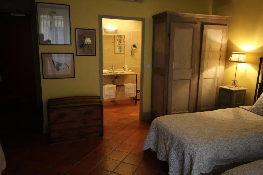 Hostellerie et la parenthese uzes