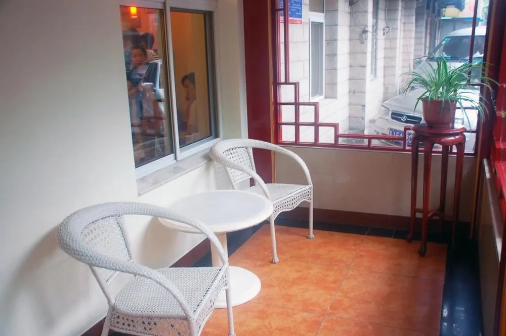 Hejia Inns Baiyuntian Branch