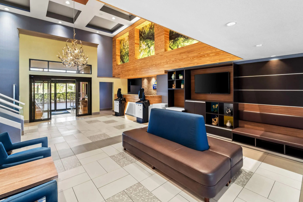 Days Inn & Suites by Wyndham Fort Myers Near JetBlue Park