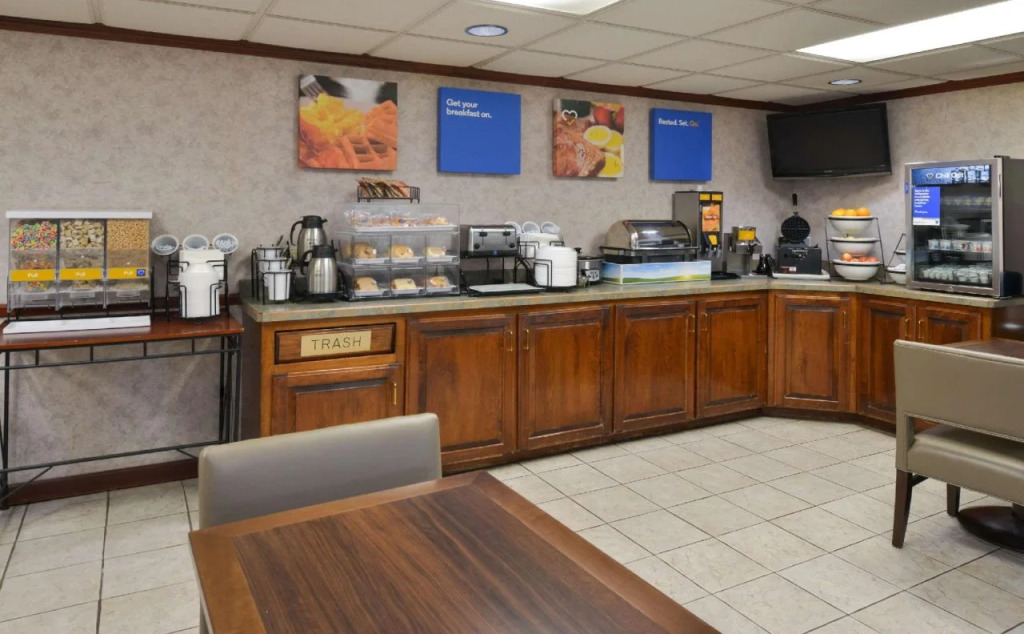 Comfort Inn Dickson
