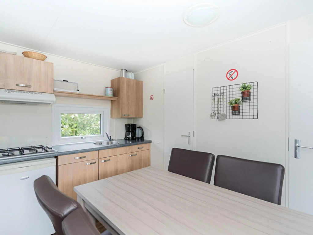 Chalet in Holiday Park With Private Terrace