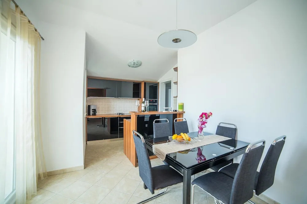 Apartments Ivo Kastel L / Three Bedrooms