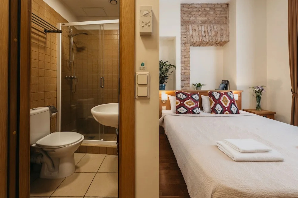 CATHEDRAL Old Town Suites