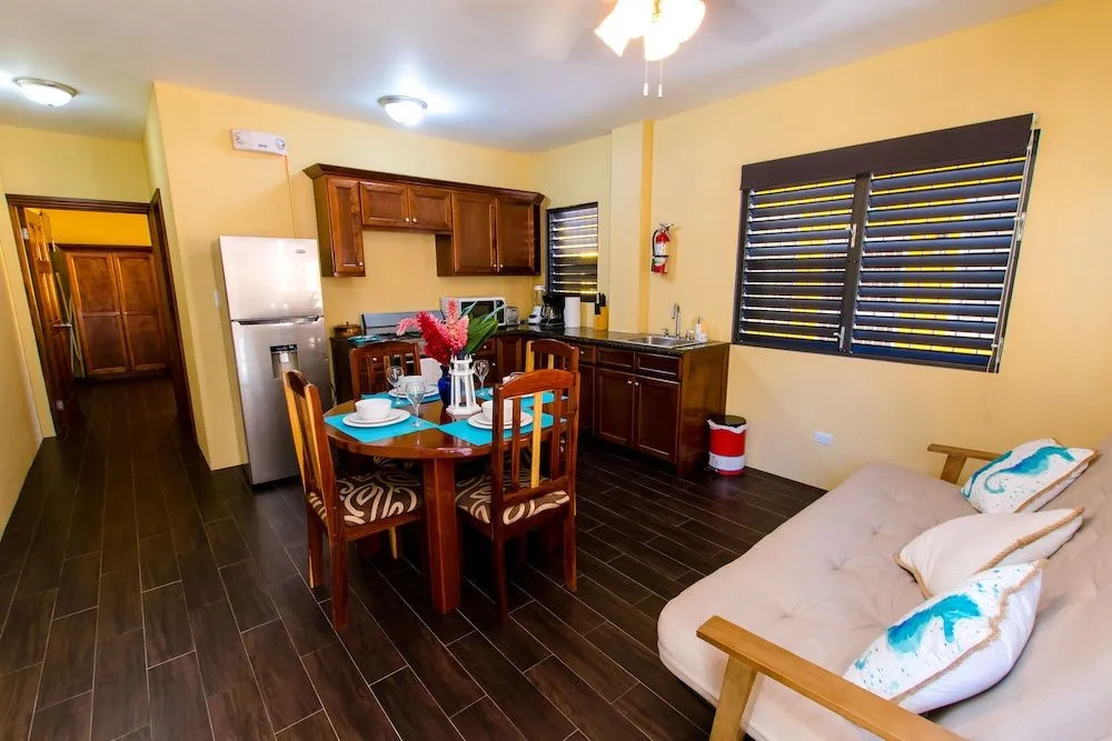KhalKob's Belize