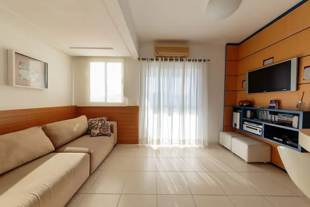 Beautiful Apart 5 min Jurere Open Shopping Emr302