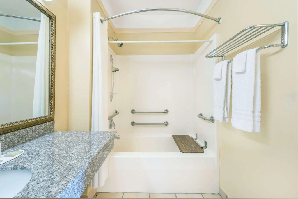Quality Inn & Suites Greenville