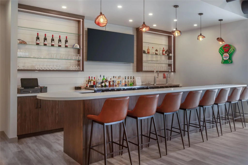 Best Western Plus Kawartha Lakes Hotel & Suites
