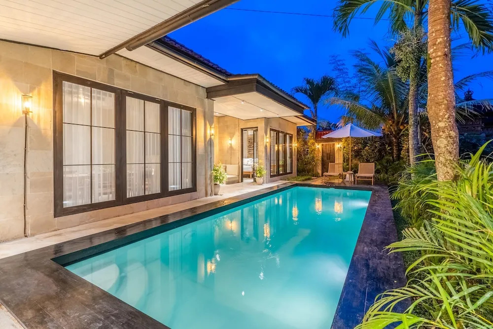 Rumah Villa by EVDEkimi - Quiet Ubud escape with Pool and Outdoor lounge