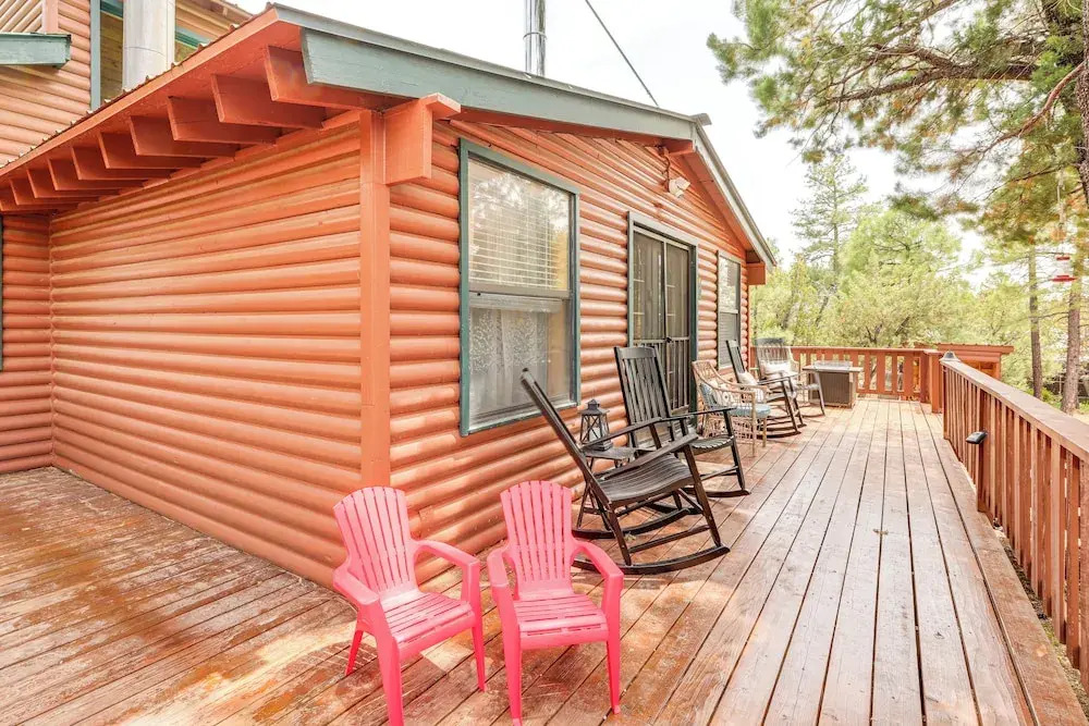Private Hot Tub & Fire Pit: Pine Cabin Near Hiking
