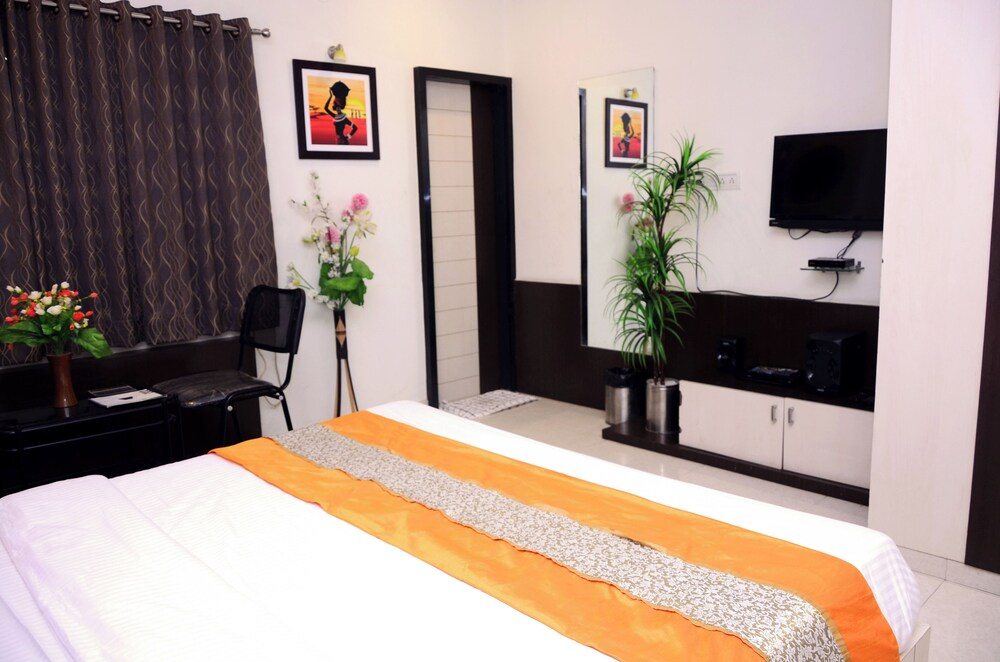 Hotel Crown