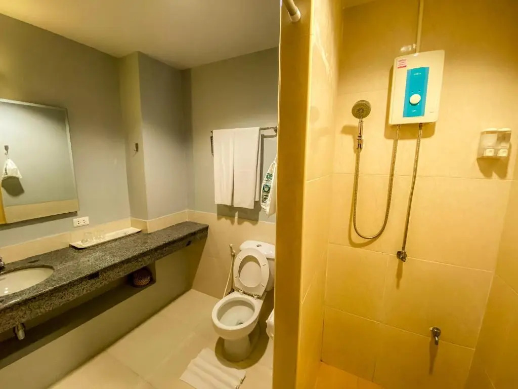 Sino Inn Phuket Hotel - SHA Plus