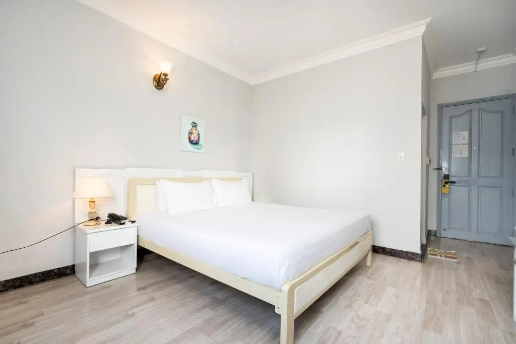 Cabana Hotel Saigon - 260 Ly Tu Trong