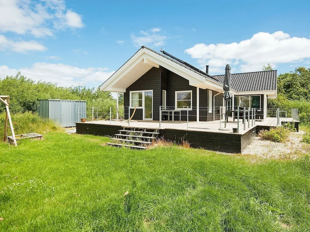Amazing Holiday Home in Jutland Midtjylland With Garden